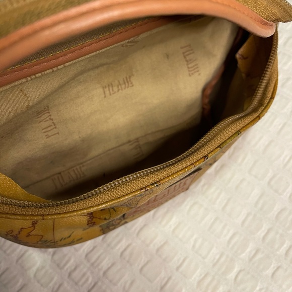 Alviero Martini made in Italy 🌎 belt bag - Picture 5 of 7